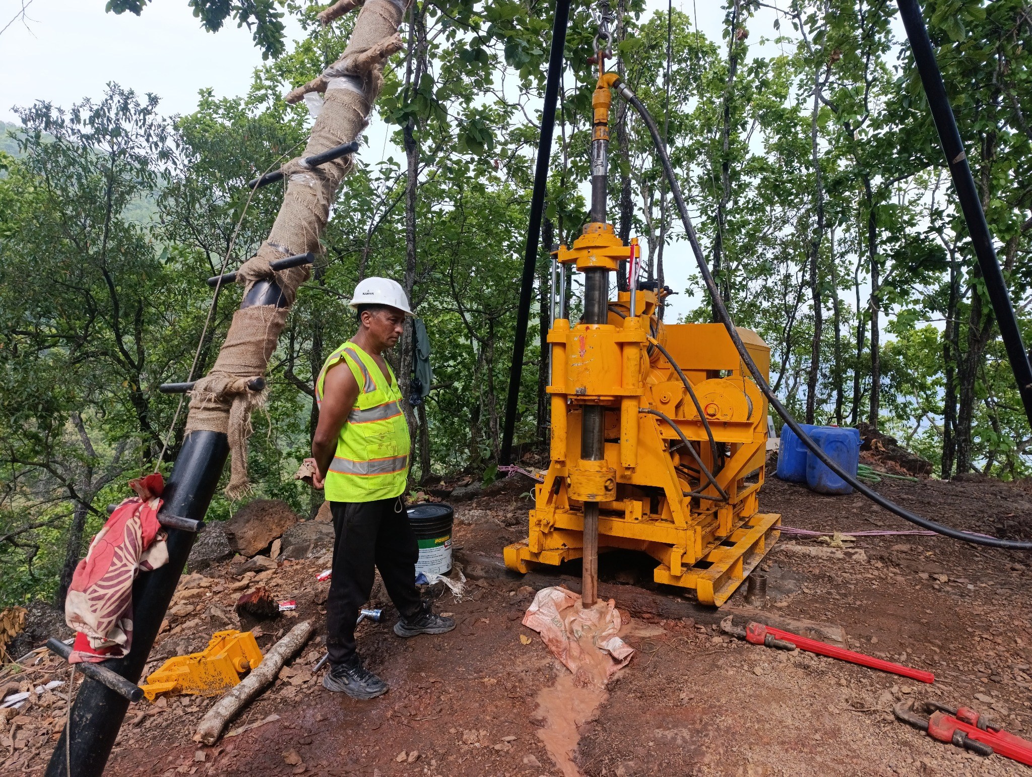 Exploration drill rig operating within the Phaparbari project area